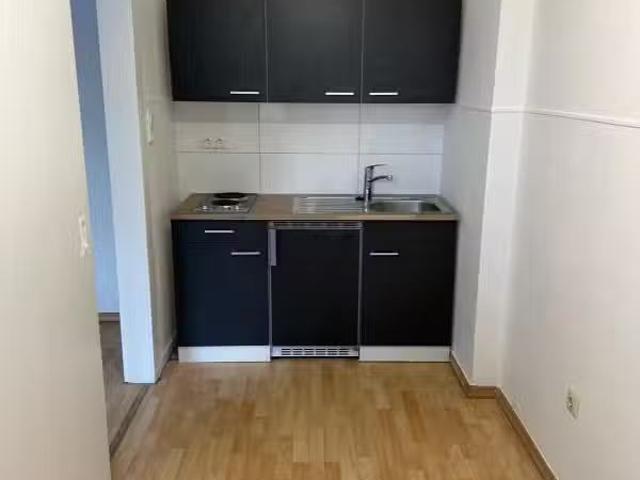 Wohnung 670 € zur Miete Reichswaldallee 49, Rath, Düsseldorf 4.