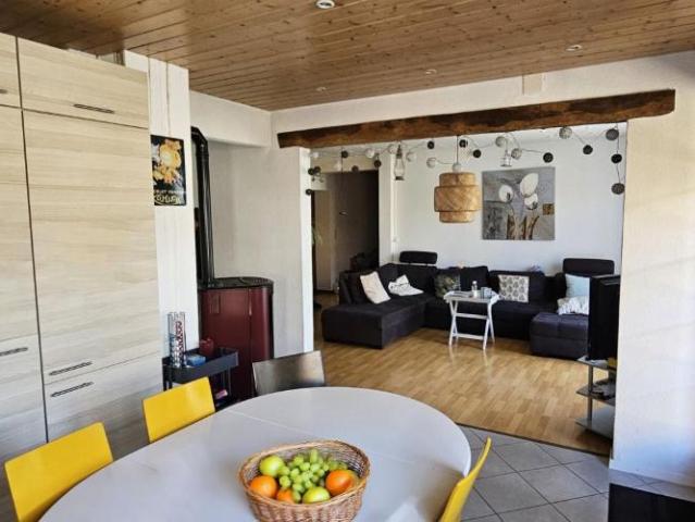 6,5 Zimmer Maisonette Wohnung im Herzen von Moiry