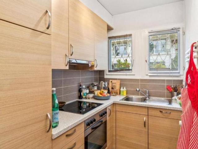 Wunderschöne 2,5 Zimmer Wohnung Sehr schöner Blick auf den See