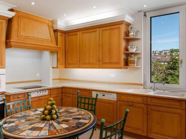 Wohnung 7.5 Zimmer