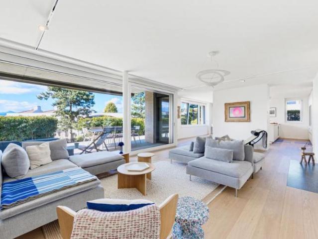 7.5 Zimmer Luxuswohnung mit Garten und Ufernähe