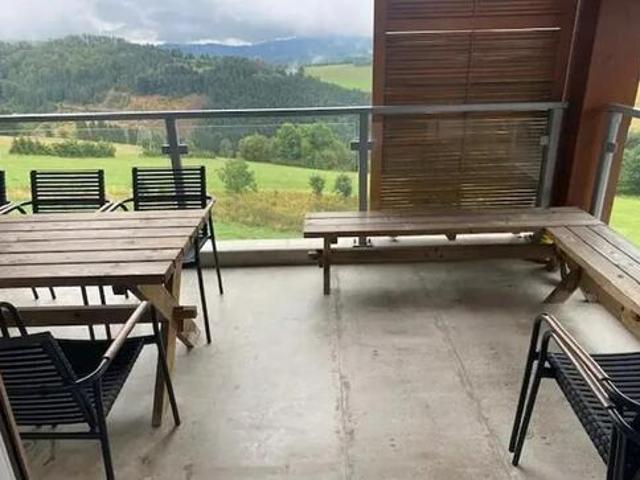 Wohnung 7p mit Blick auf die Hügel