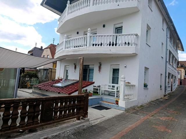 Wohnungen mit Terrasse und Garten