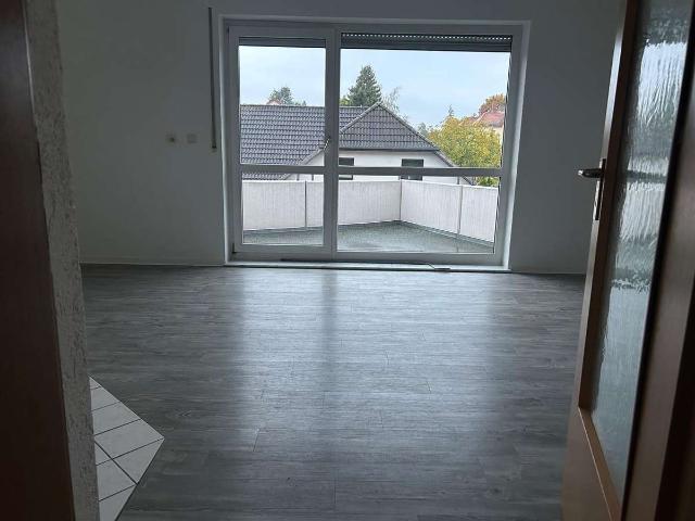 Wohnungspaket in Dresden Kleinzschachwitz: 2 × 2 Zimmer + 2 Garagen | 115 m2 | 1 Wohnung frei