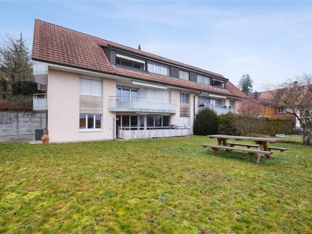 Wohnvergnügen mit Sitzplatz und Blick ins Grüne