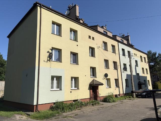 Do sprzedania przestronne mieszkanie 45 m² z dużą piwnicą w Wojkowicach