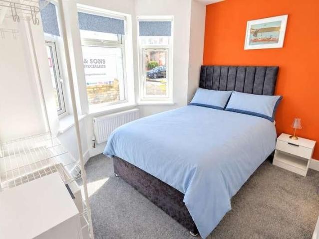 Woking, Surrey, GU21
