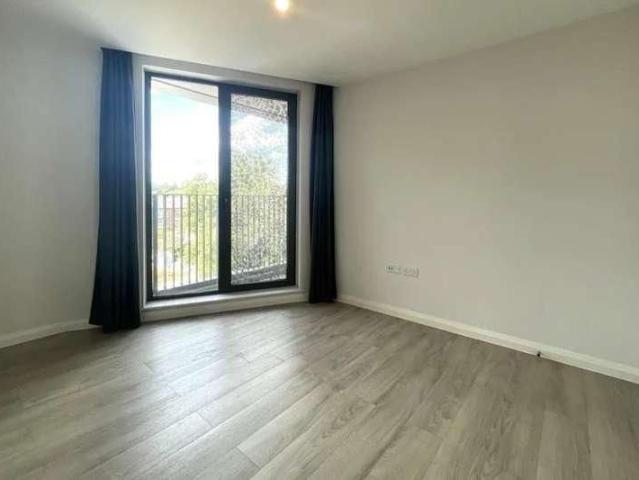 Woking, Surrey, GU21