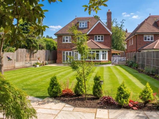 Woking, Surrey GU22, 5 bed detached house to rent, £5,000 pcm | PrimeLocation