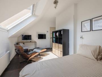 Woluwe Saint Pierre, furnished studio