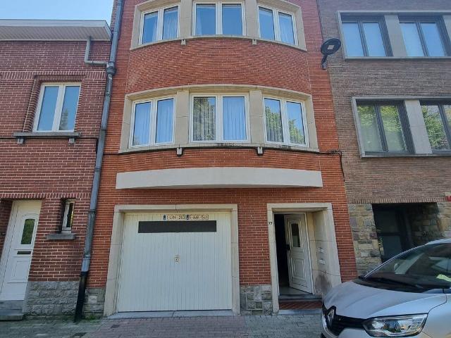 WOLUWE SAINT PIERRE TRIPLEX de 6 chambres de 170 m²