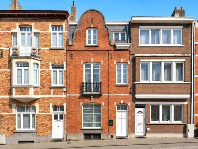 Woluwe Park: superb 4 bedroom house + office