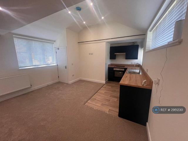 Wolverton, Milton Keynes, MK12 1 bed flat to rent £1,060 pcm £245 pw