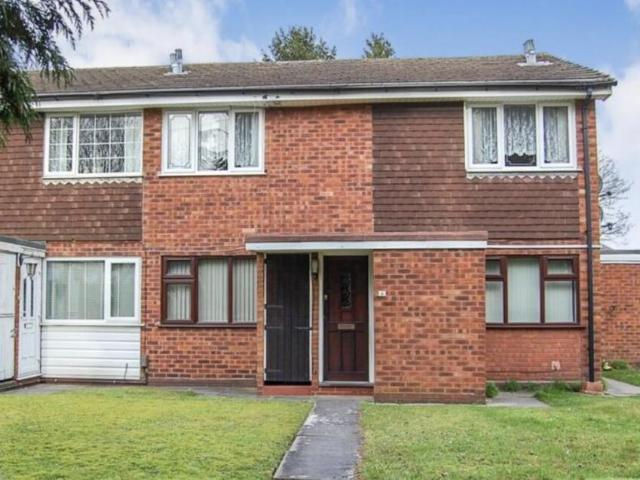 Wolverhampton Road East. 2 bed apartment to rent £800 pcm £185 pw