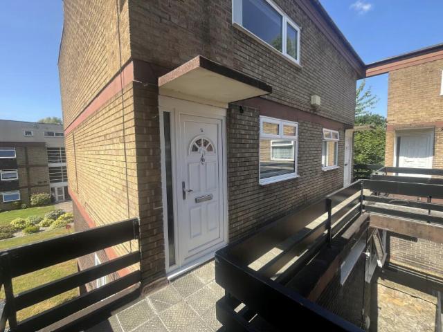 Wolverhampton Road, Oldbury B68, 2 bed flat to rent, £950 pcm | PrimeLocation