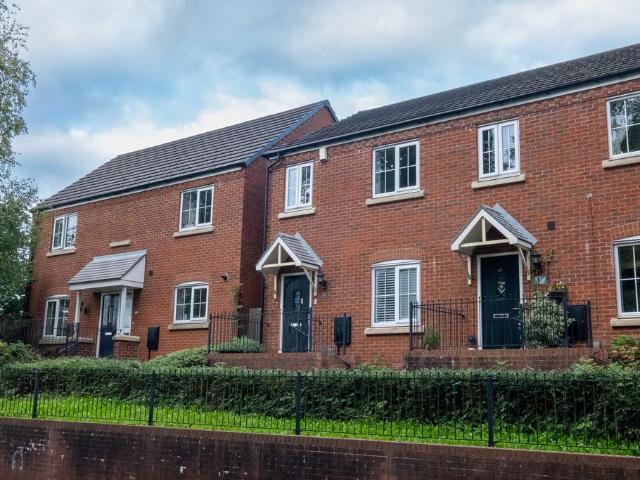 Wolverhampton WV6 3 bed end of terrace house to rent £1,345 pcm £310 pw