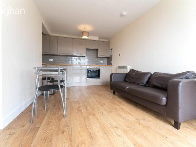 Wolverstone Drive, Brighton, East Sussex BN1, 1 bed flat to rent, £1,350 pcm | PrimeLocation