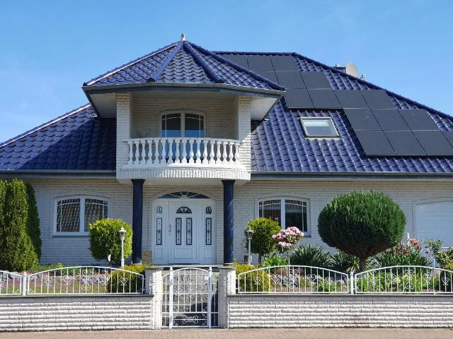 Wolfsburg / Kästorf repräsentative Villa in zentraler Lage