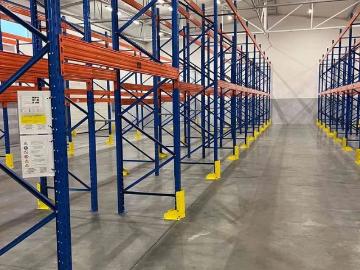 Nowoczesna hala magazynowa 700 m² z biurem i placem