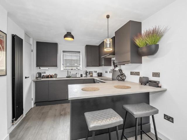 Wollaston Close, Bury St Edmunds 1 bed apartment to rent £1,250 pcm £288 pw