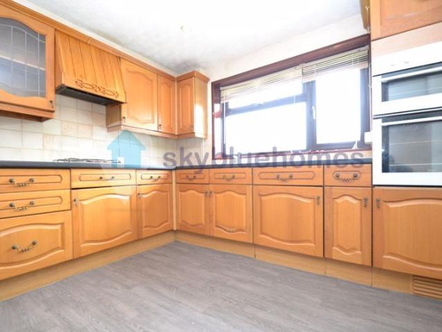 Wollaton Avenue, Loughborough LE11, 3 bed detached house to rent, £1,025 pcm | PrimeLocation