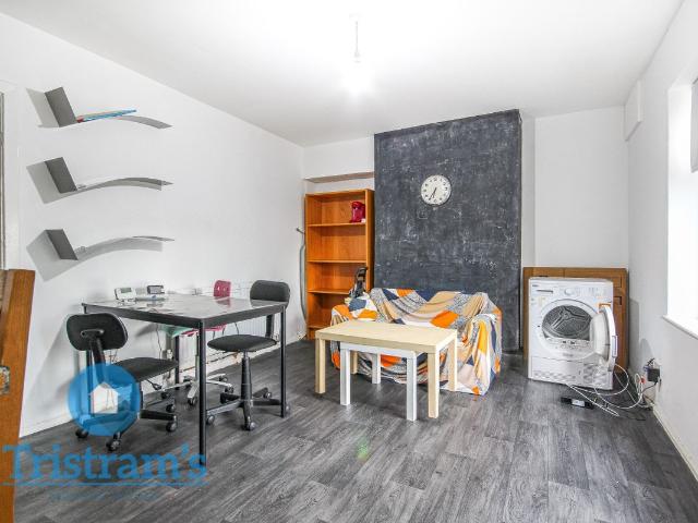 Wollaton Road, Nottingham NG8, 3 bed shared accommodation to rent, £1,000 pcm | PrimeLocation