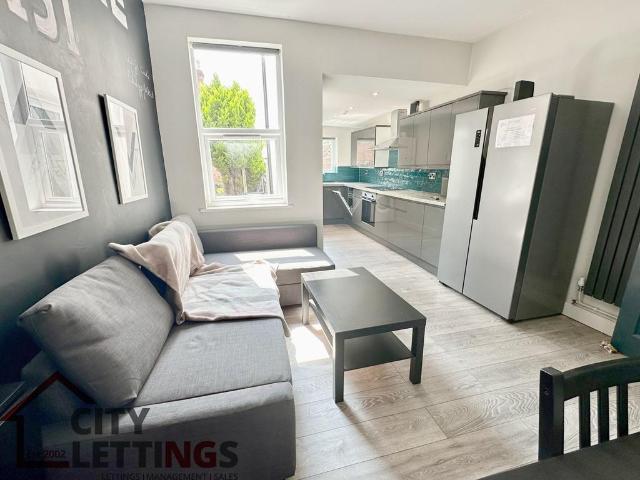 Wollaton Road, Beeston 1 bed terraced house to rent £450 pcm £104 pw