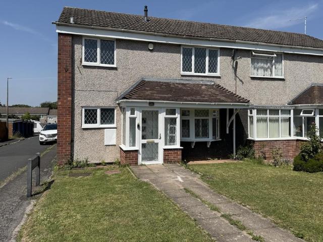 WOLLESCOTE Archer Court 3 bed semi detached house to rent £1,195 pcm £276 pw
