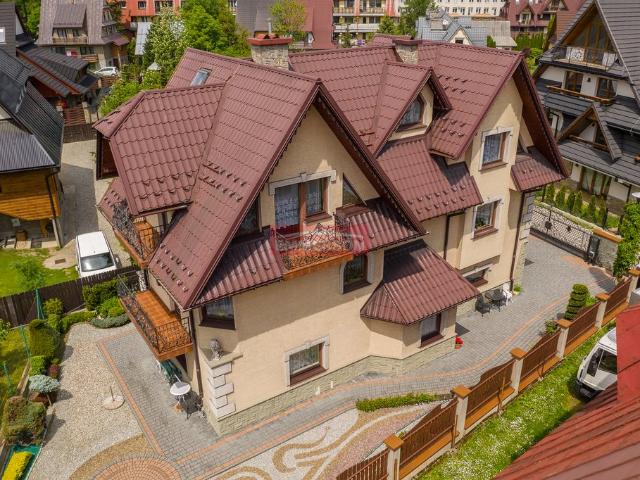Zapraszam do domu 283 m² z garażem i dużą działką