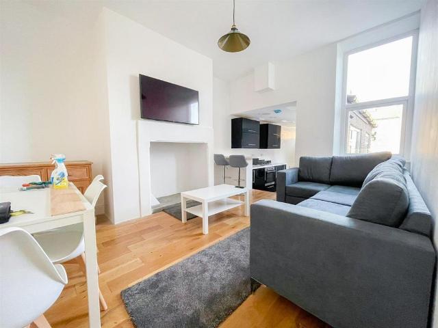 Wolseley Gardens, Newcastle Upon Tyne 5 bed maisonette to rent £3,042 pcm £702 pw