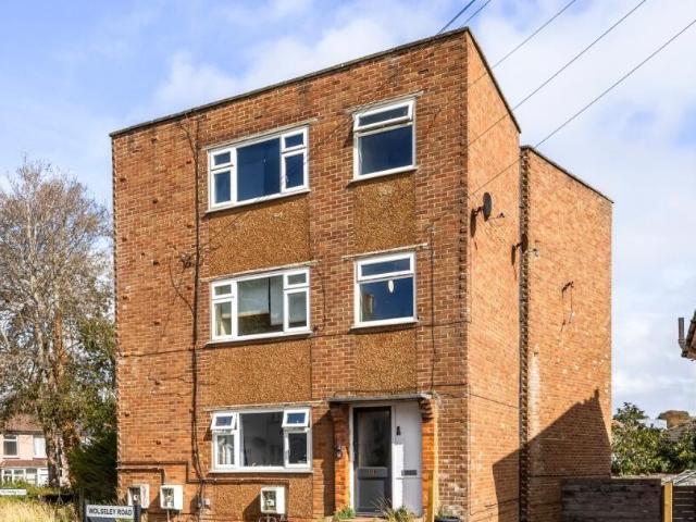 Wolseley Road, Portslade 3 bed flat to rent £1,500 pcm £346 pw