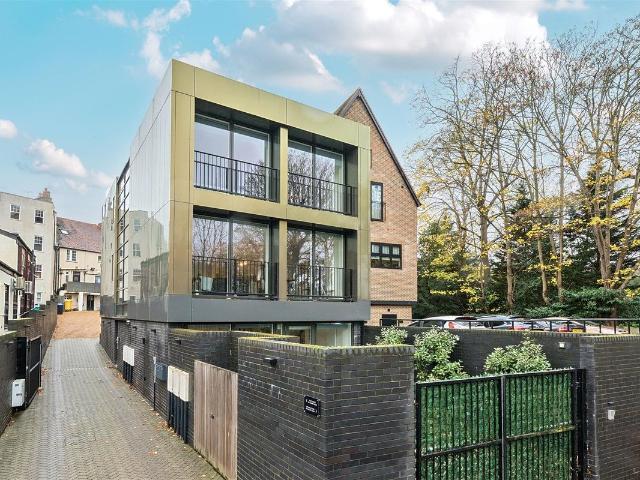 Wolsey Road, Esher KT10, 2 bed flat to rent, £2,350 pcm | PrimeLocation