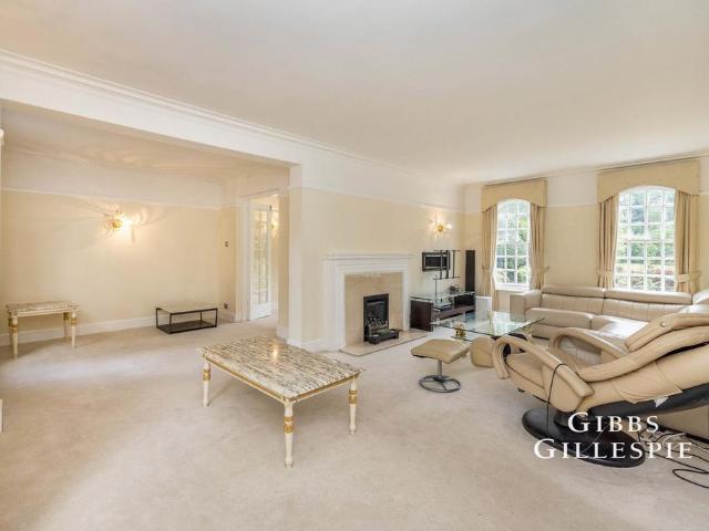 Wolsey Road, Northwood. 6 bed detached house to rent £5,750 pcm £1,327 pw