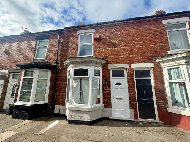 Wolsingham Terrace, Darlington, DL1 2 bed terraced house to rent £675 pcm £156 pw