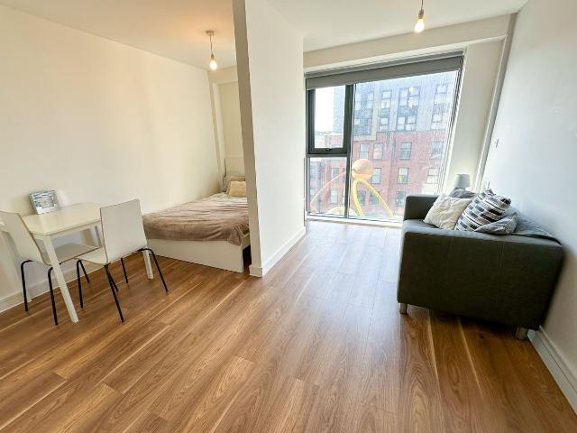 Wolstenholme Square L1, Studio to rent, £825 pcm | PrimeLocation