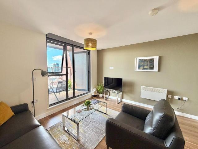 Wolstenholme Square, Liverpool L1 1 bed apartment to rent £1,195 pcm £276 pw