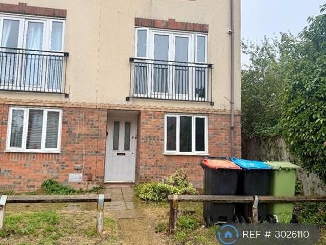 Worth Court, Milton Keynes, MK10 1 bed in a house share to rent £625 pcm £144 pw