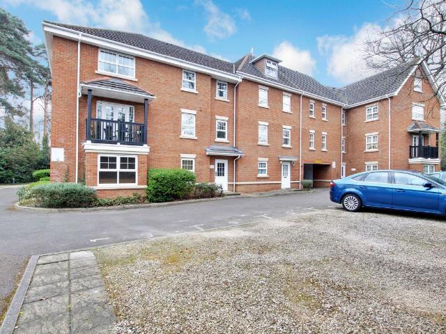 Worth Park Avenue, Jacobs Court RH10, 1 bed property to rent, £1,200 pcm | PrimeLocation
