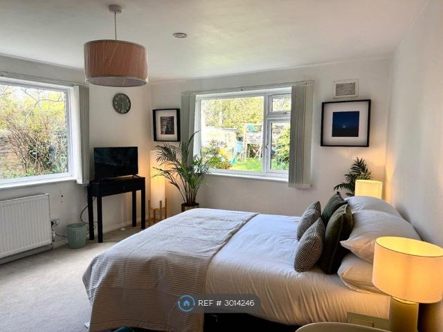 Worthing, Worthing BN14, 1 bed flat to rent, £1,650 pcm | PrimeLocation