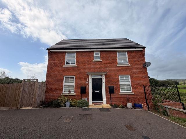 Worthing Grove, Tamworth B78, 3 bed detached house to rent, £1,700 pcm | PrimeLocation