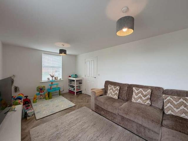 Worthing Grove, Tamworth, B78