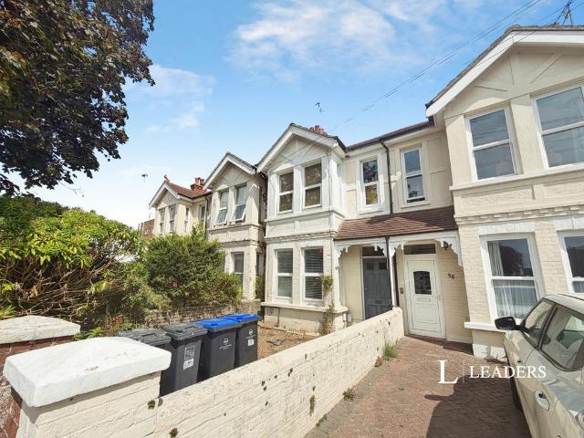 Worthing, Harrow Road, BN11 2 bed flat to rent £1,350 pcm £312 pw