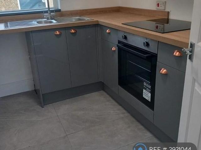 Worthing Road, Southsea, PO5 2 bed flat to rent £1,200 pcm £277 pw