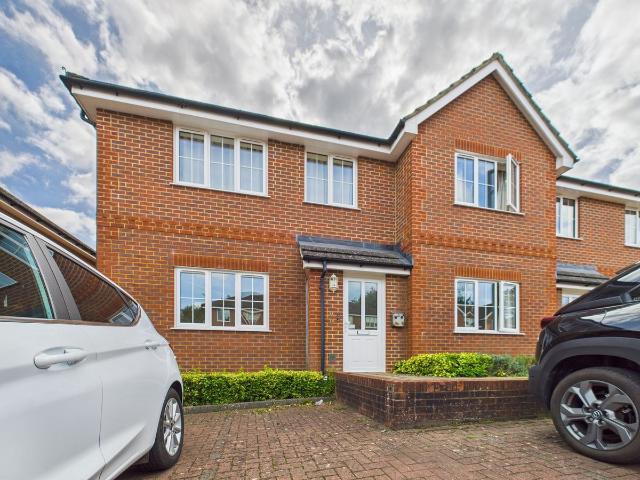 Worting Road, Worting, Basingstoke RG22, 1 bed flat to rent, £1,100 pcm | PrimeLocation