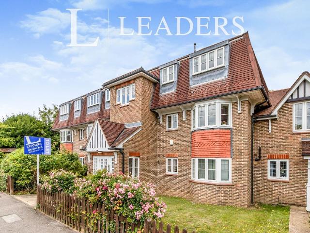 Worcester Court, 5 Worcester Road, Sutton SM2, 2 bed flat to rent, £1,750 pcm | PrimeLocation