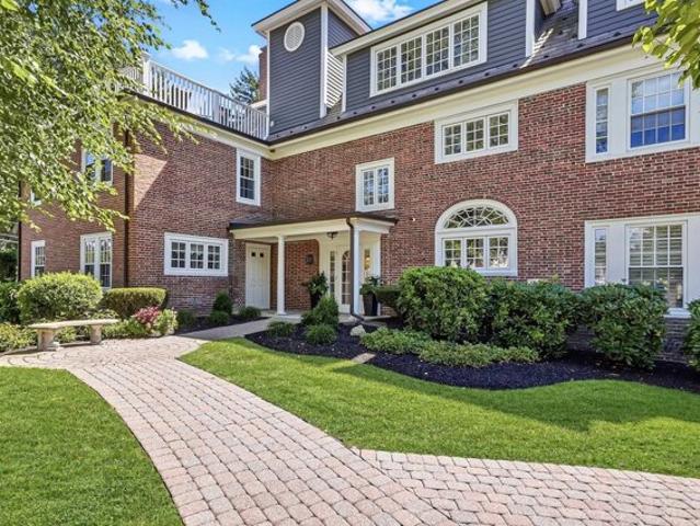 Worcester Ln Unit,waltham, Condo For Sale