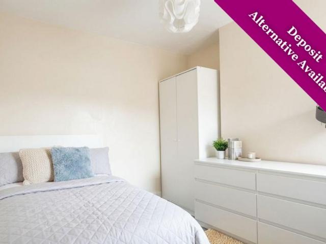 Worcester Street, Gloucester GL1 1 bed in a house share to rent £425 pcm £98 pw