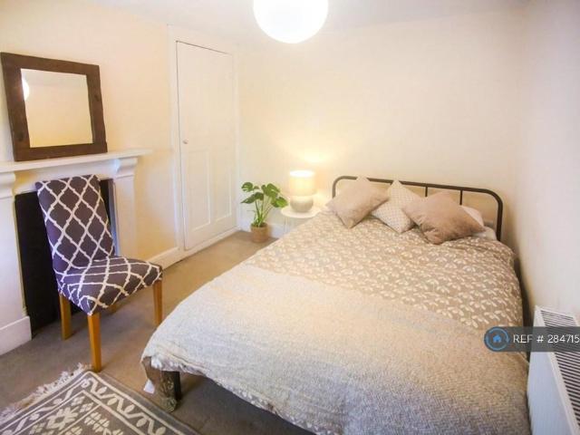 Worcester Parade, Gloucester, GL1 1 bed in a house share to rent £550 pcm £127 pw