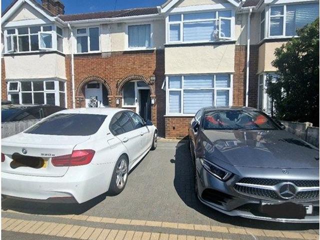 Worcester Road, Bedford MK42, 3 bed terraced house to rent, £1,600 pcm | PrimeLocation