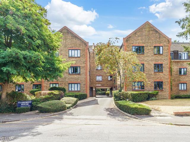Worcester Road, Sutton SM2, 2 bed flat to rent, £1,700 pcm | PrimeLocation